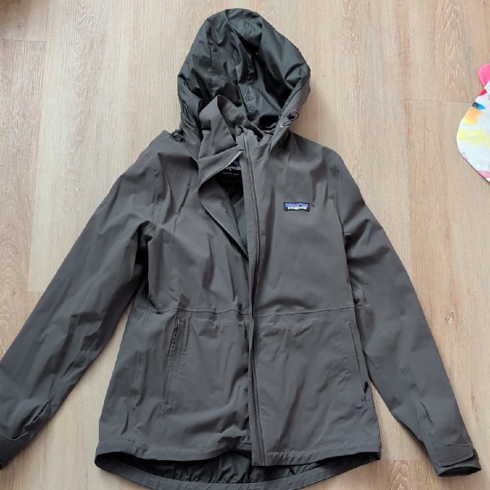 Patagonia Dark Gray Hooded Jacket